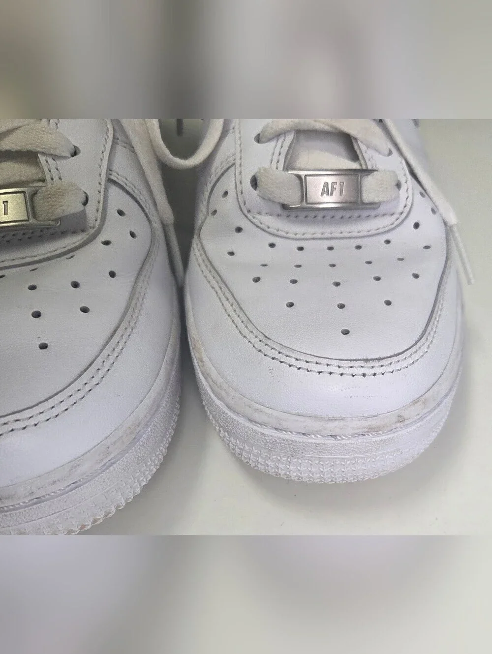 Nike Air Force 1 07 Shoes Womens White Low Top Leather Sneakers Size 6